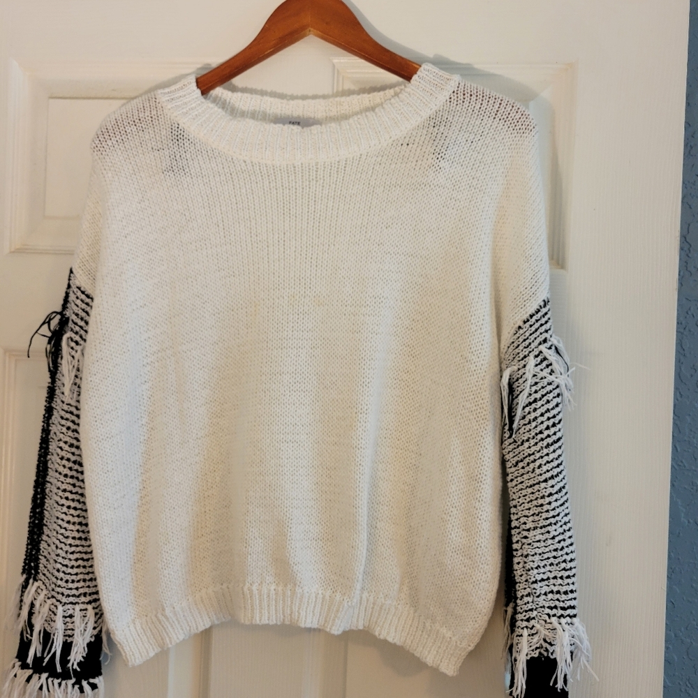 Women's Fate Black & White Fringed Sweater Size Small Casual Knit